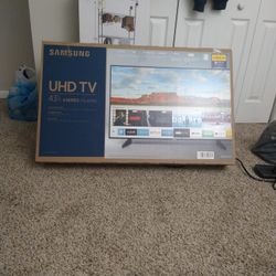 43"Samsung Smart TV