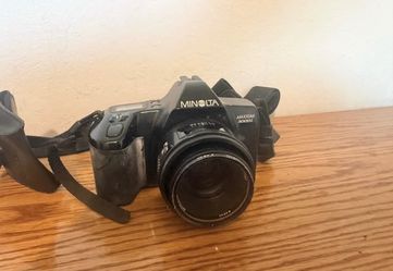 Minolta Maxxum 3000i with 35-80mm f/4-5.6 AF Lens