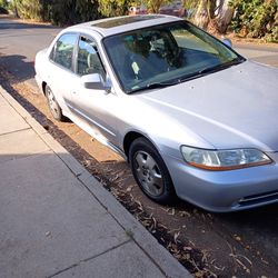 2001 Honda Accord. V6