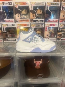 Girls Jordan 4 size 2.5 youth