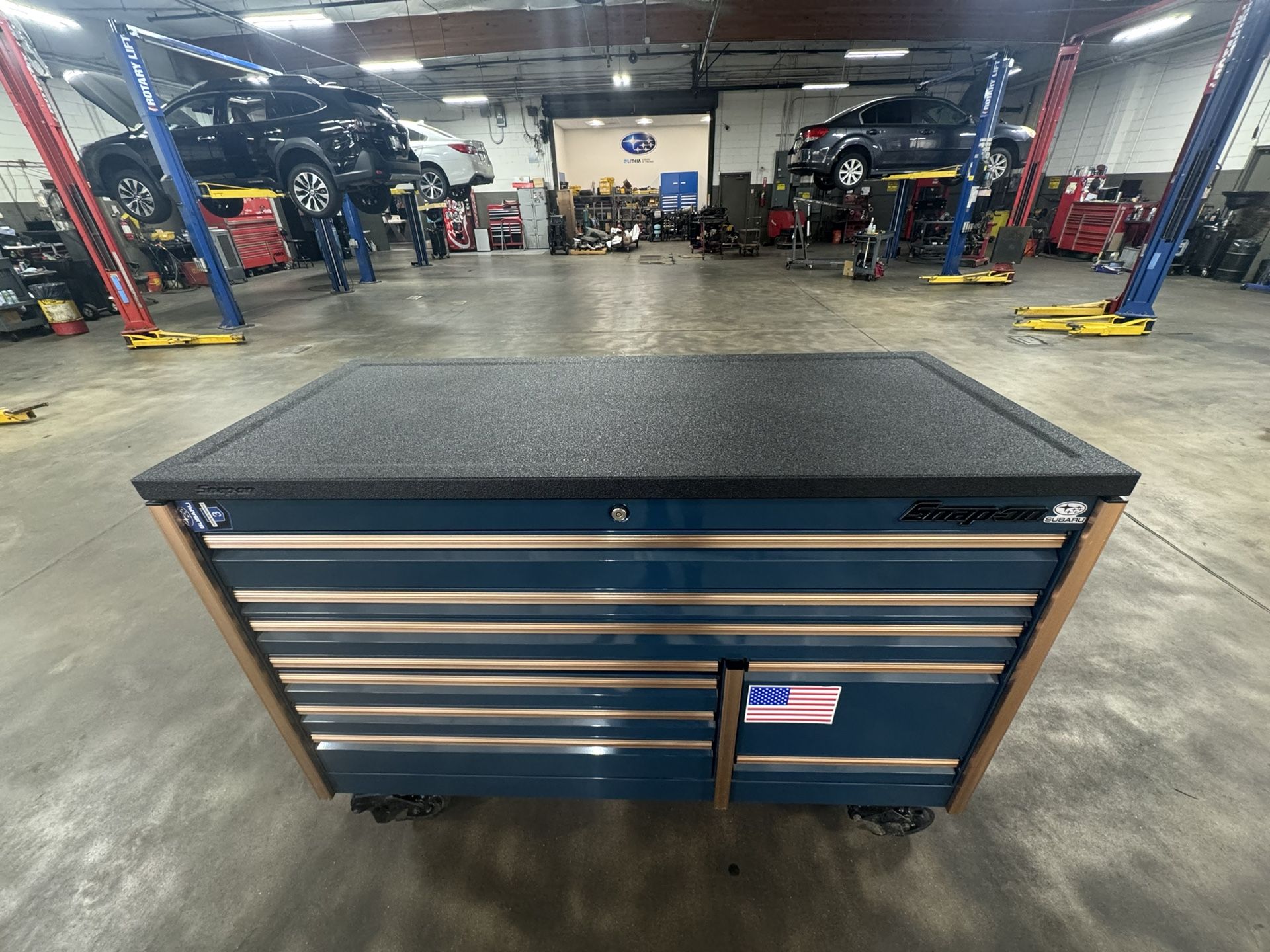 Snap-on 68” Box With Power