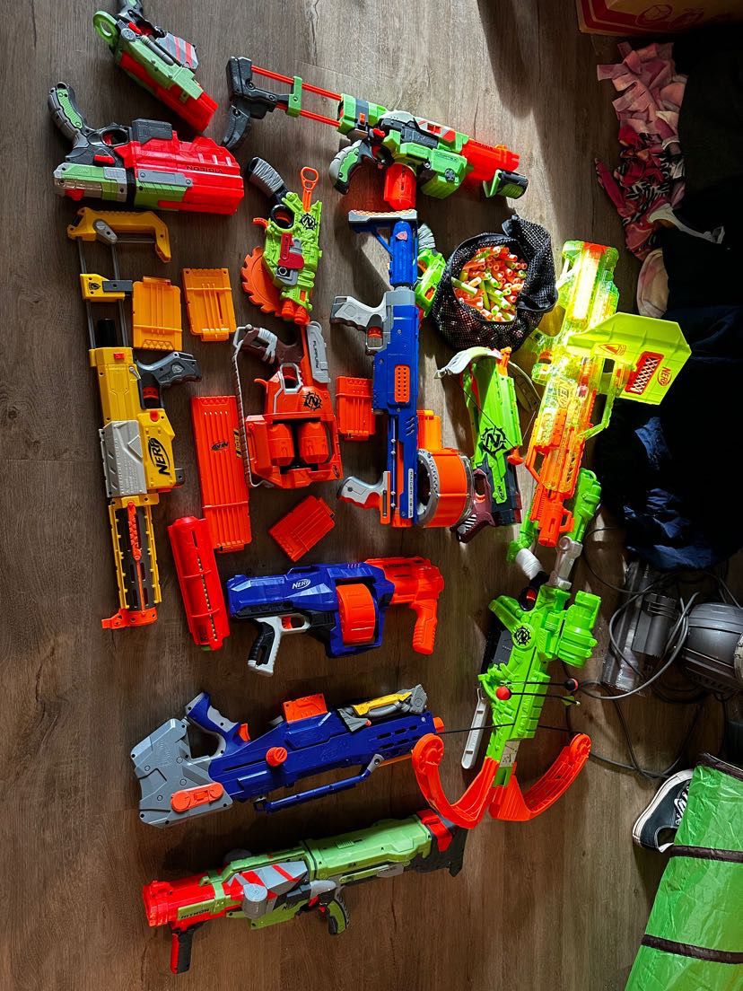 Nerf Guns Lot