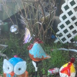 Solar Glass Garden Stakes - Owl and Roosters