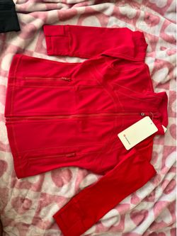 Lululemon Jacket Brand New !! ✨