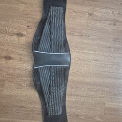 Like New Adjustable Back Support Belt – Velcro Strap