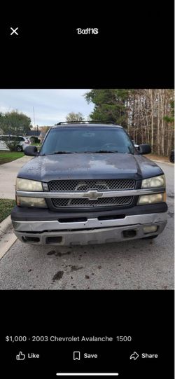 2003 Chevrolet Avalanche 300k miles Basic WorkingTruck Gets The Job Done Dents Need Cleaning Nevertheless runs good new transmission $999 price is Fir