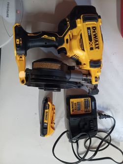 DeWalt roofing nailer w/ batt. & charger