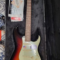 Stratocaster Fender USA American Electric Guitar