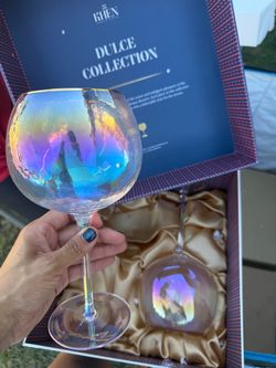 Khen Dulce Collection Iridescent Wine Glasses