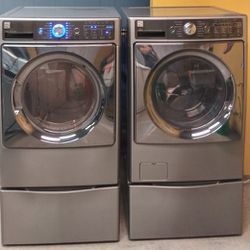 Kenmore Elite With Steam Washer And Gas Dryer Set. Working Great And In Mint Condition