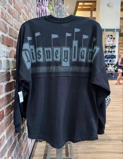 Black Disneyland new Spirt Jersey SZ LG