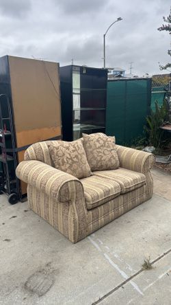 Free Furniture