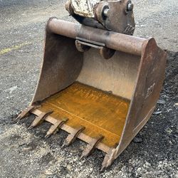 36 inch Excavator Bucket