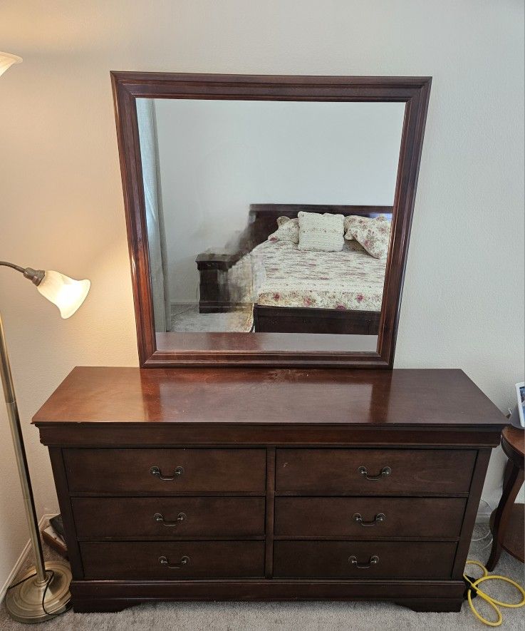 Dresser