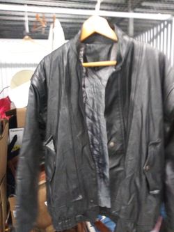 Black leather jacket with detachable slives-size l