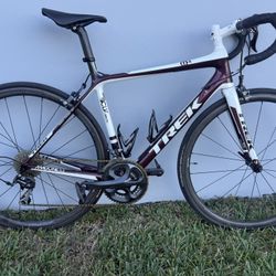 🚴🏻 Trek Madone 5.2 Carbon Road Bike- Size 52Cm 