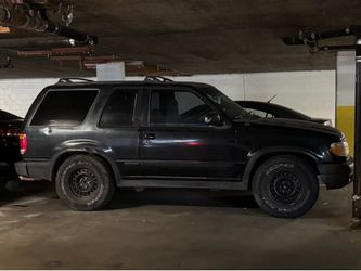 2002 Ford Explorer Sport