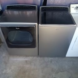 Whirlpool Extra Large Washer And  Dryer 