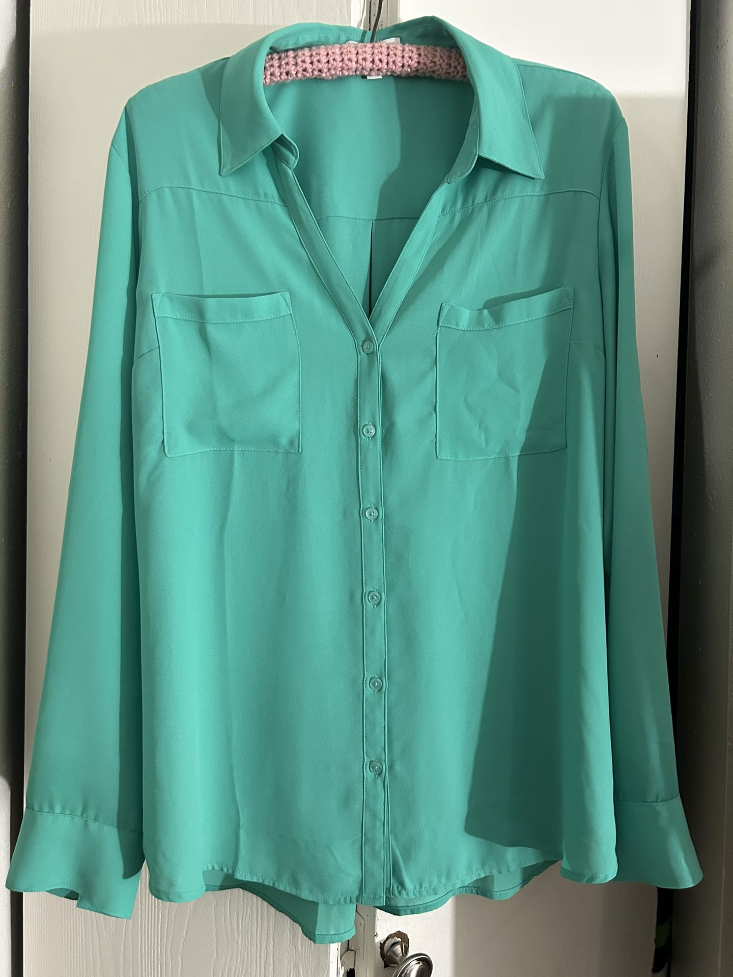 Adorable Lightweight Blouse!!! Size XL