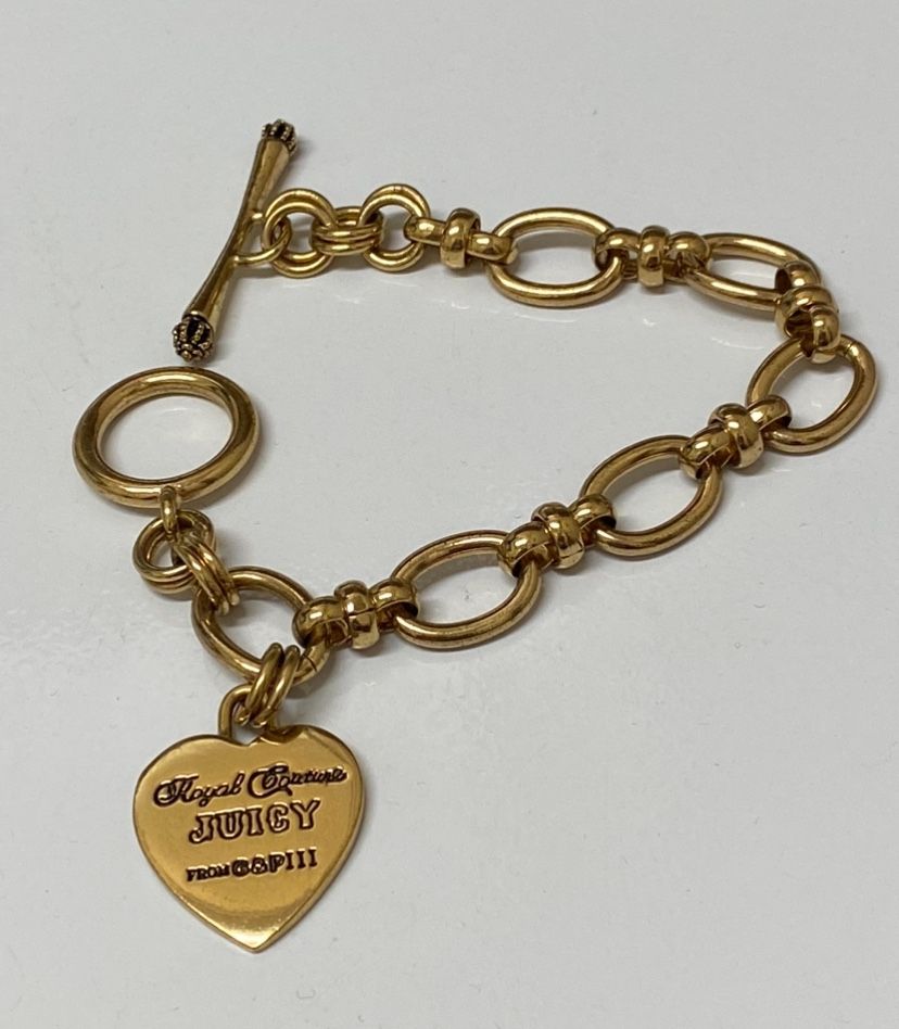 Juicy Couture Charm Bracelet Starter Gold Tone G&P III Heart Charm
