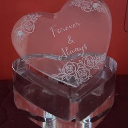 Hear Shaped Ring Box