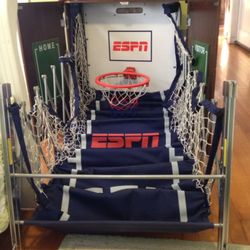 ESPN foldable basketball Hoop, Good Condition, Use A Few Times.