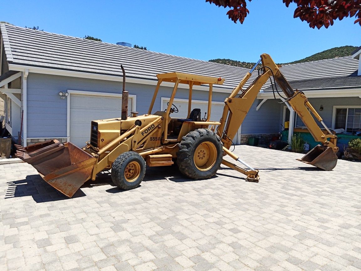 Ford 555A Backhoe w 3 Buckets for Sale in Acton, CA OfferUp