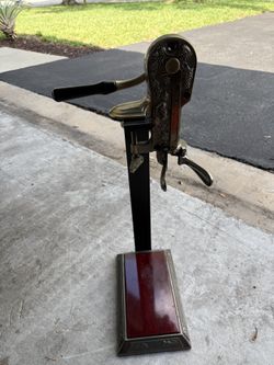 Large Grand Reserve Wine Opener
