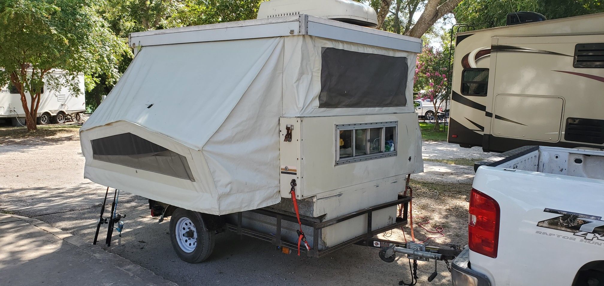 1975 Bethany "Pick Upper" pop up truck camper