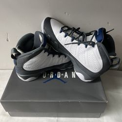 Nike Air Jordan 9  Size  9 1/2