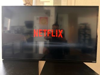 VIZIO 40" LED TV