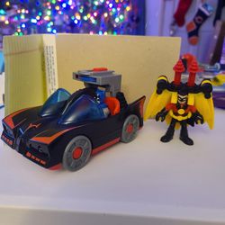 Fisher-Price Imaginext DC Super Friends DC Comics Superhero Showdown Batmobile with Lights & Red Robin