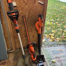 40 V Black And Decker Weed Walker-leaf Blower - Hedge Trimmer