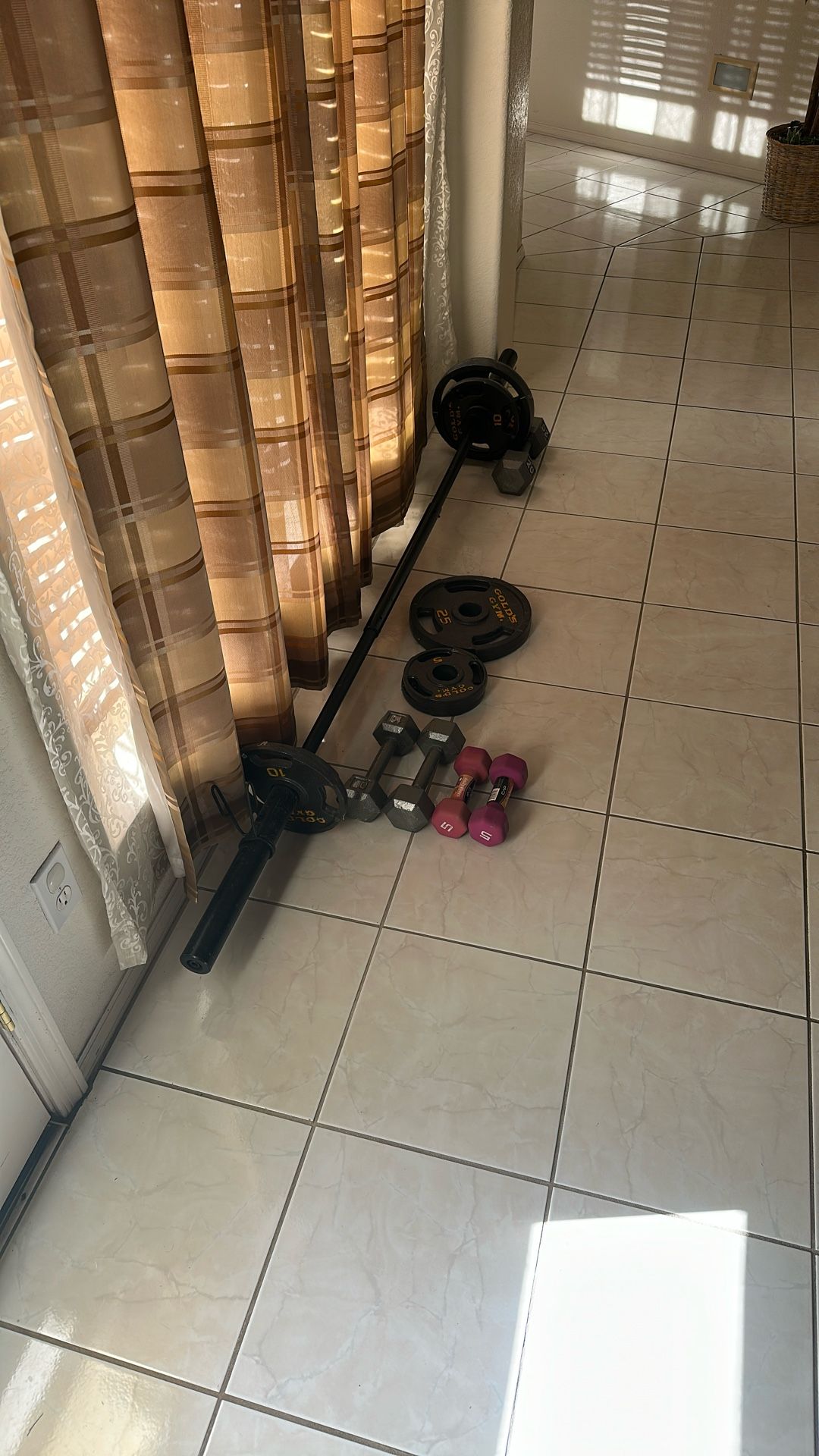 Weightlifting Equipment