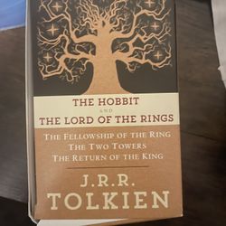 All LOTR books And The Hobbit