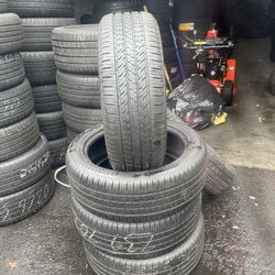 235/50R20 Bridgestone 235/50/20 set of 4 matching used tires in great condition. 300$ for 4 tires plus tax.  Mount available but not included. Wheel a