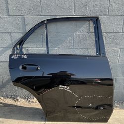 19-24 Mercedes Benz GLE Passenger Rear Door OEM 