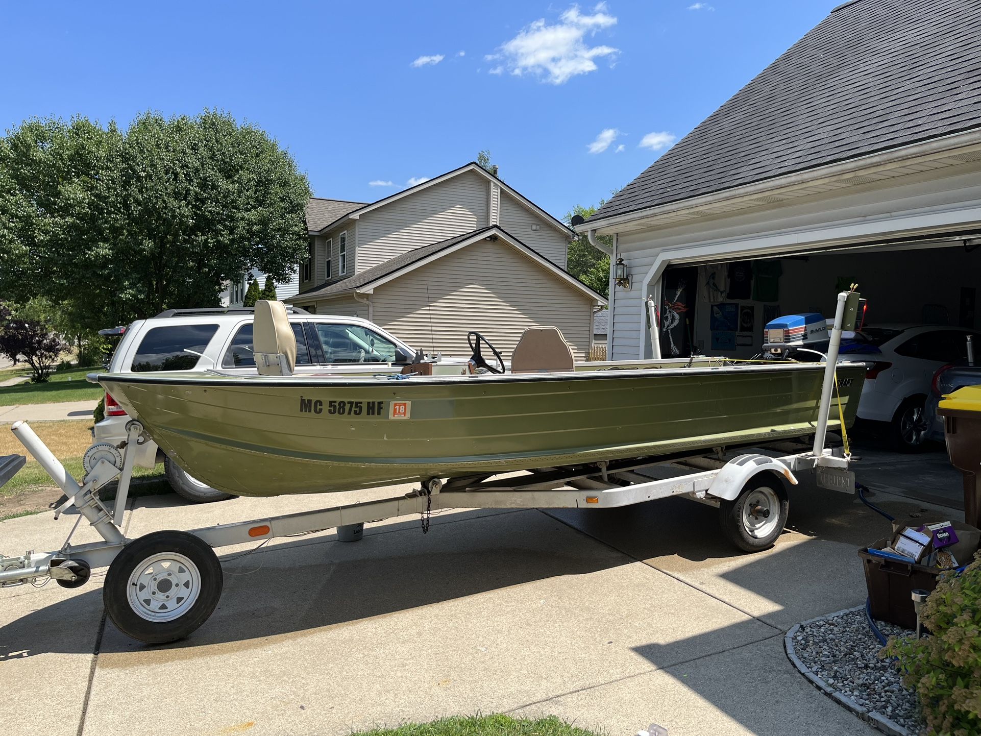 1969 StarCraft, 16 Ft Fishing Boat. 1973 Evinrude 50 Hp