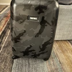 Fortnite Suitcase 