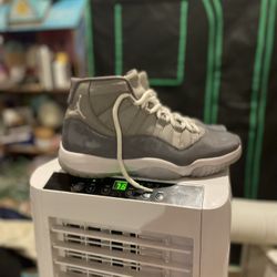 Air Jordan 11s Cool Greys Size 10 