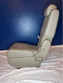 2011-2017 HONDA ODYSSEY 2nd ROW MIDDLE CENTER JUMP SEAT BEIGE LEATHER Seatbelt
