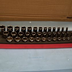 Snap-on Tools  39 pc 3/8" Drive 6-Point SAE Flank Drive® Combination Socket Set with PRO-FI™ Organization (1/4–1") (Red)