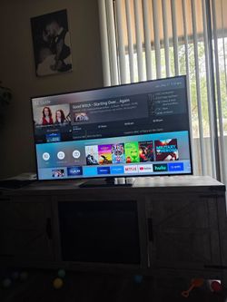 55 inch flat screen smart TV Samsung