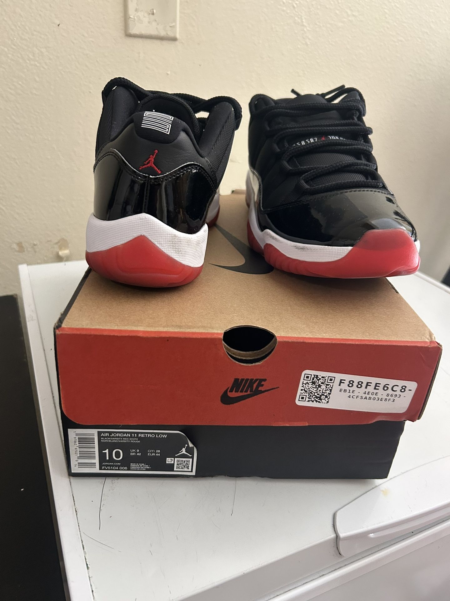 Jordan Bred 11 Low Sz 10