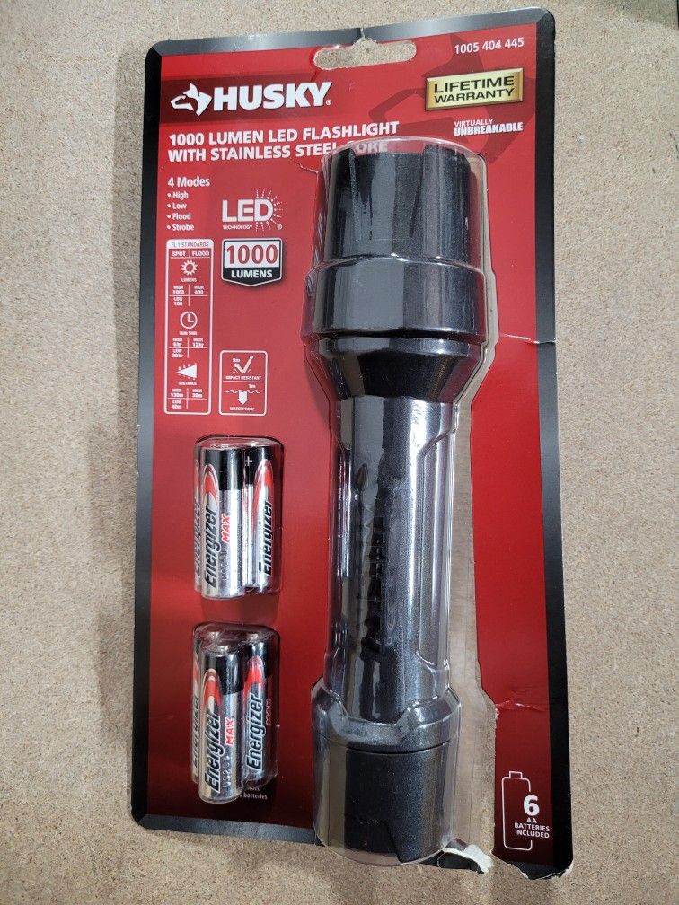 Husky
1000 Lumens Tough Stainless Steel Core Multi-Setting LED Flashlight, Impact and Water Resistant with Batteries