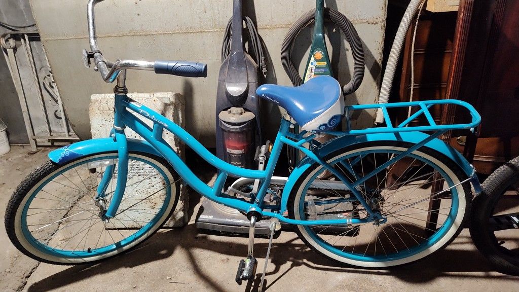 Schwinn Delmar Beach Cruiser 