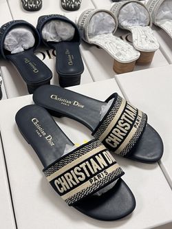 New Women's Dior Slippers