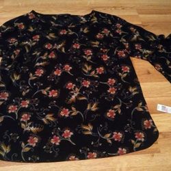Women's Long Sleeve Top Shirt Size Small Zak & Rachel Black W/ Floral Decor NEW!