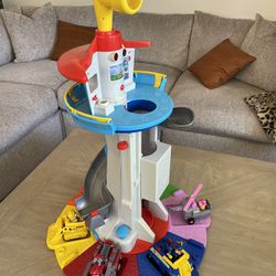 Paw Patrol Tower And Pups