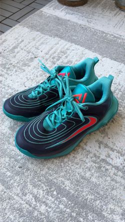 NIKE Basketball shoes Liam MaverickEva